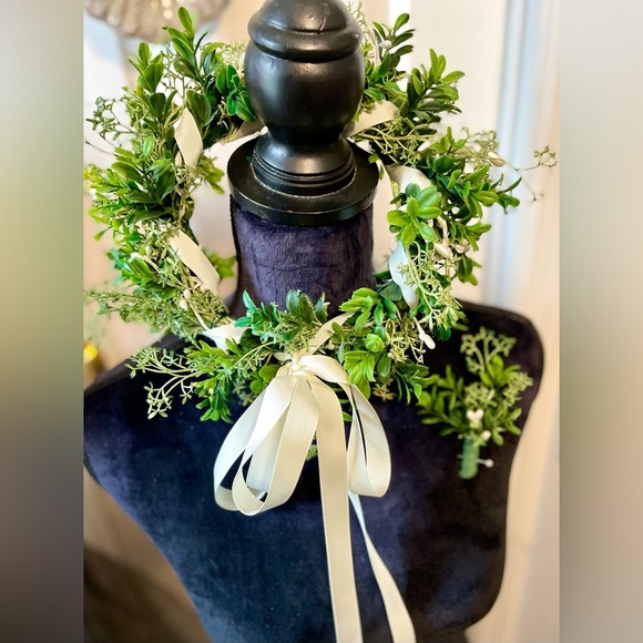 Bridal Halo 10 In W Matching Boutonnière Silk Greenery Pearls Cream Ribbon - Picture 4 of 7